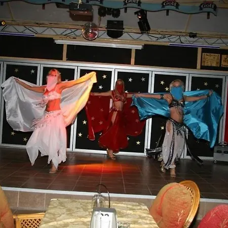فندق Club Atrium & 3*