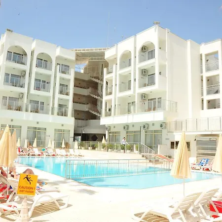 فندق Club Atrium & 3*