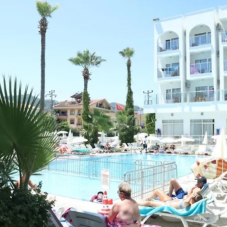فندق Club Atrium & 3*