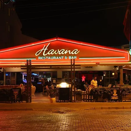 Club Atrium & مرمريس