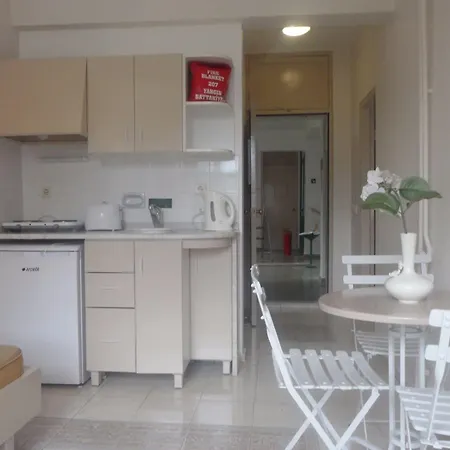Club Atrium & Hotel 3*
