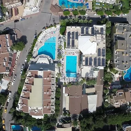 Club Atrium & Hotel 3*