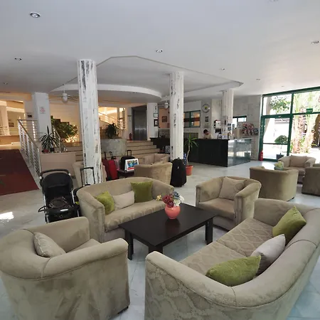 Club Atrium & 酒店 马尔马里斯