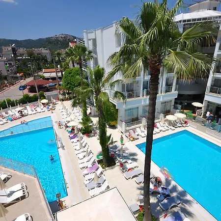 Club Atrium & 3*