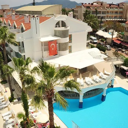 Club Atrium & Hotel 3*