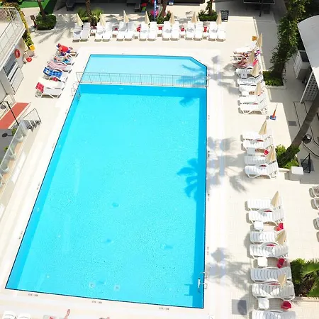 Club Atrium & Hotel 3*