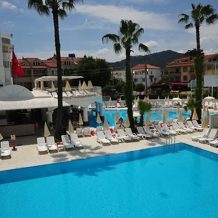 Club Atrium & Hotel