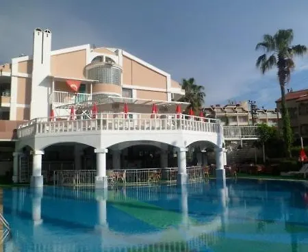 Club Atrium & Hotel