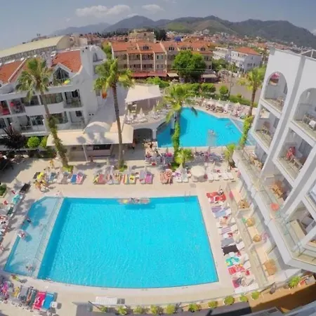 Club Atrium & Hotel 3*